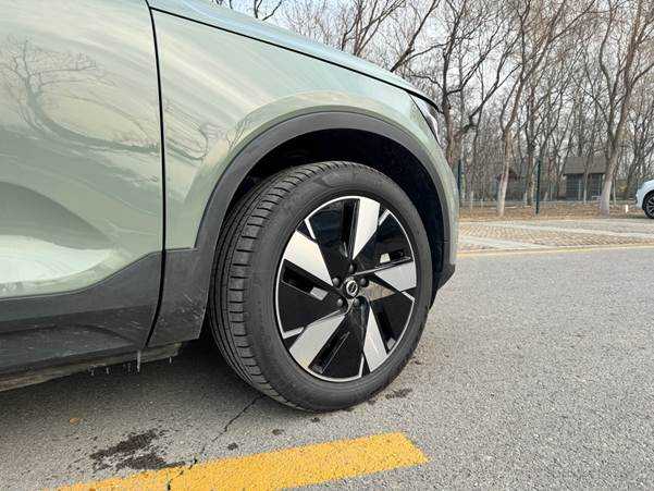 后驱+640km续航 试驾2024款沃尔沃XC40纯电版插图6