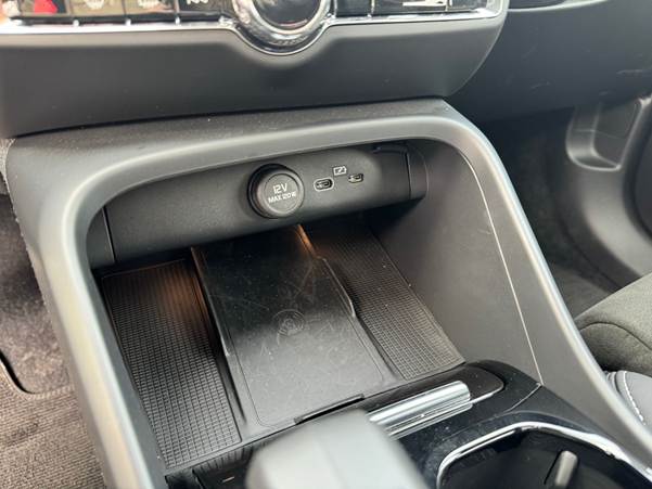 后驱+640km续航 试驾2024款沃尔沃XC40纯电版插图13