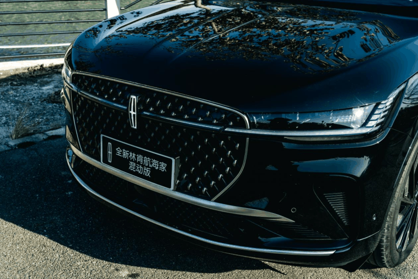 三种配置如何选?全新一代林肯航海家混动版购买指南插图2 三种配置如何选?全新一代林肯航海家混动版购买指南