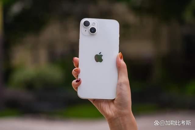 苹果真的落下神坛! iPhone14 plus和一加Ace 2 Pro对比测评插图2