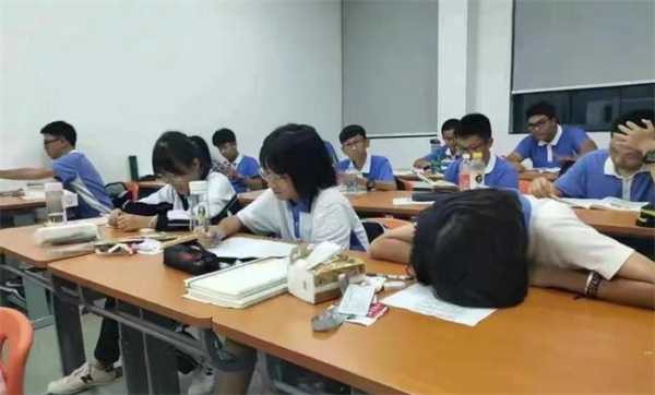 官方回应深圳初中取消晚自习 深圳初中要晚修吗