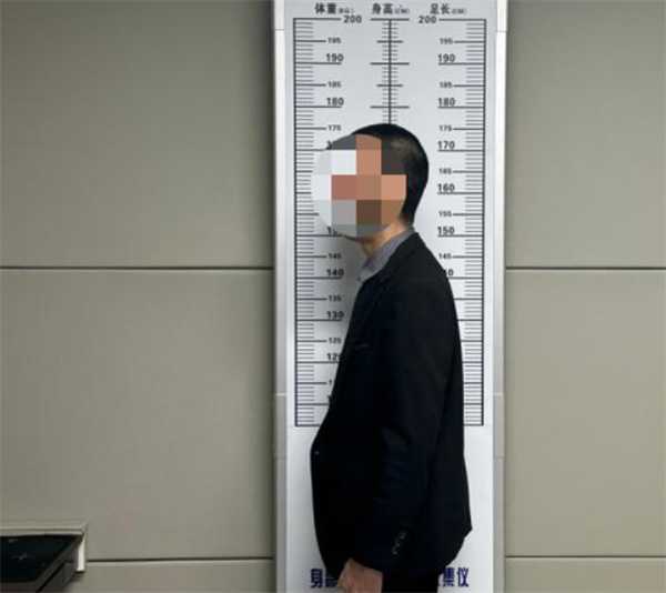 网红用饮料做尿检当医生面喝下 后续事件怎么样了