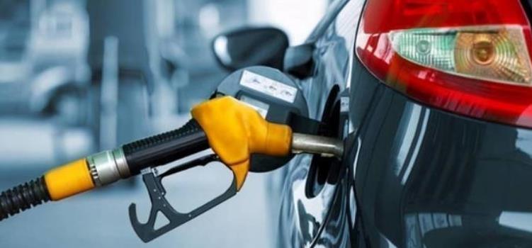 1月17日晚24时国内油价迎2024年首跌 降多少