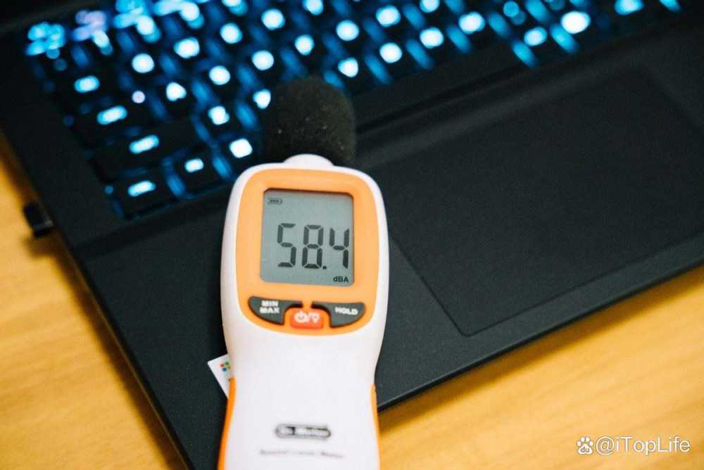 纯粹的性能猛兽 ALIENWARE外星人M18笔记本全面评测插图11 纯粹的性能猛兽 ALIENWARE外星人M18笔记本全面评测插图11