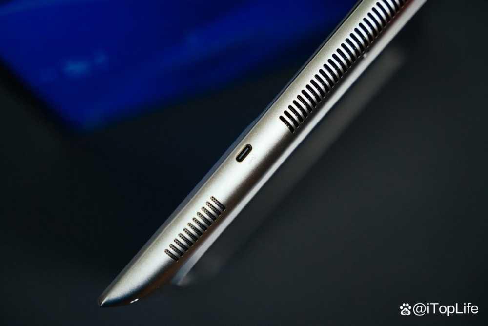 纯粹的性能猛兽 ALIENWARE外星人M18笔记本全面评测插图29 纯粹的性能猛兽 ALIENWARE外星人M18笔记本全面评测插图29