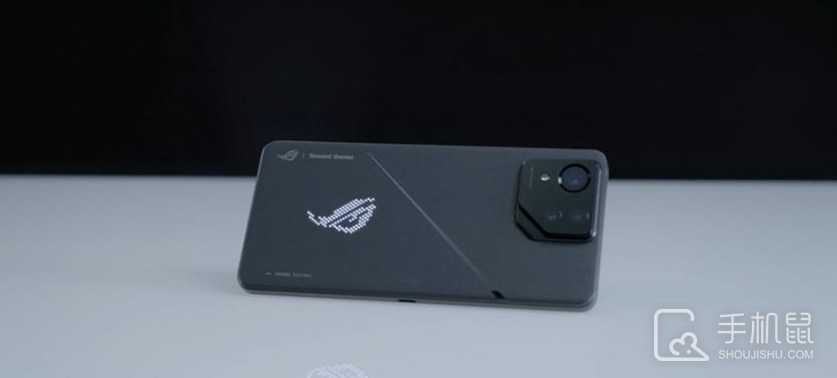 华硕ROG8用的什么系统？