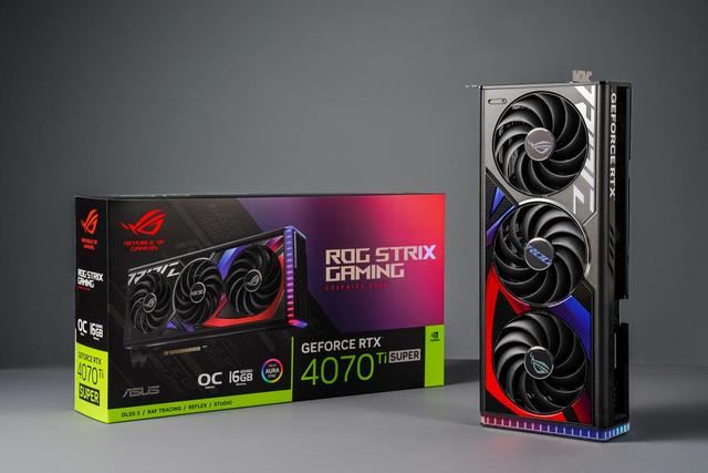 超速性能一骑绝尘 华硕ROG Strix GeForce RTX 4070 Ti SUPER OC Edition显卡测评