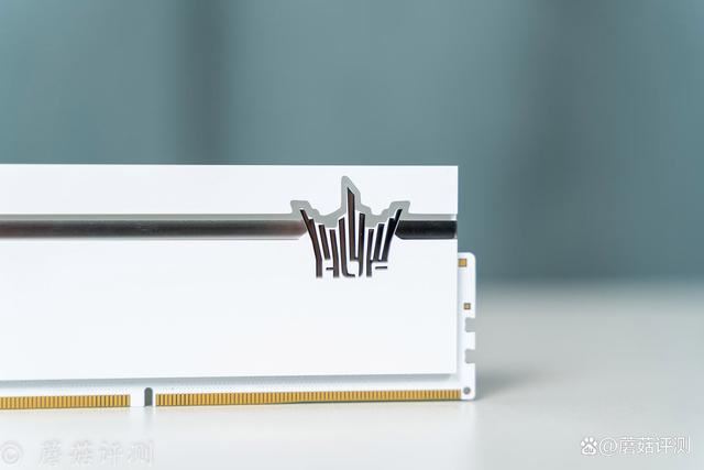 突破8400MHz超越极限 影驰HOF PRO名人堂DDR5 16G*2内存实战测评插图7 突破8400MHz超越极限 影驰HOF PRO名人堂DDR5 16G*2内存实战测评插图7