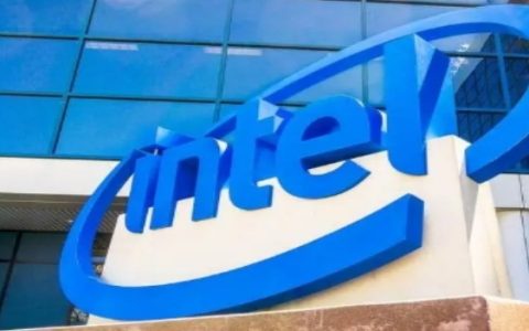 英特尔大跌12% CEO回应市场反应过度业绩逐季改善什么原因