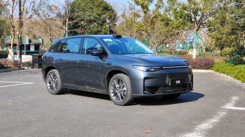 零跑C10抢先体验,15.18万起售,用极致性价比打造更理想的家!插图 零跑C10抢先体验,15.18万起售,用极致性价比打造更理想的家!