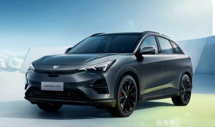 极狐阿尔法T5上市 充电10分钟续航260公里