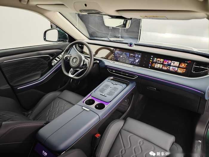 推全新中型SUV!挑战10万辆年销量,岚图2024年大爆发?插图2 推全新中型SUV!挑战10万辆年销量,岚图2024年大爆发?插图2