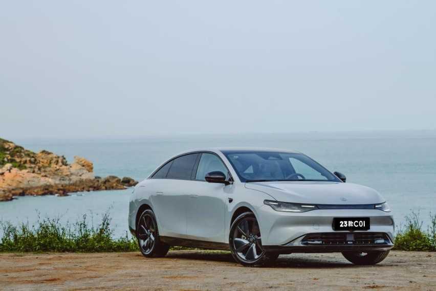 中大型纯电轿车大PK,银河E8能否挑战零跑C01?插图15 中大型纯电轿车大PK,银河E8能否挑战零跑C01?