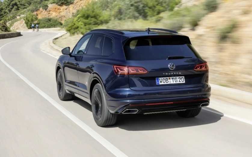 3.0T大V6，大众神车途锐进口裸车价跌破40万，只怪中国新能源太强？