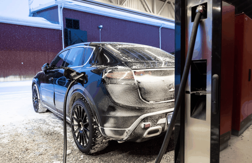 纯电动Macan！将在1月25日首发亮相！