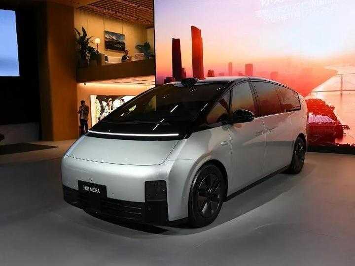 小鹏、理想相继入局！新能源MPV高端路走得通吗？