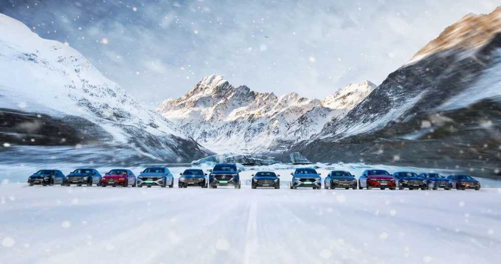 奔驰的2023：与长期主义为伍，和以价换量说不