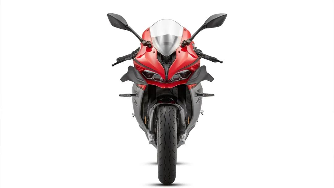 国产四缸跑车新王！赛921解析