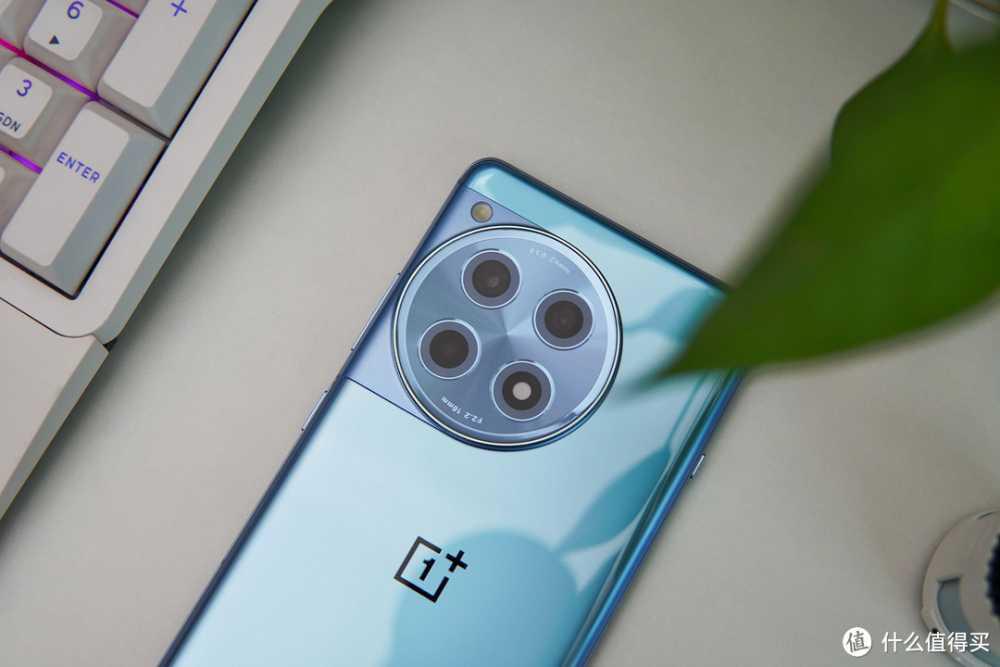 1.5K东方屏、5500mAh大电池...还有什么？一加Ace 3全测评供你参考