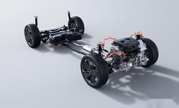 市区油耗3.81L是真是假?蒙迪欧大马力E-混动版硬核技术解析插图6 市区油耗3.81L是真是假?蒙迪欧大马力E-混动版硬核技术解析