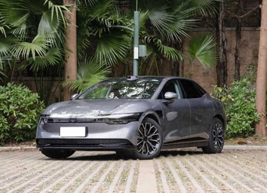 目标很明确，极氪007就是要拿下20-30万的新能源用户！插图