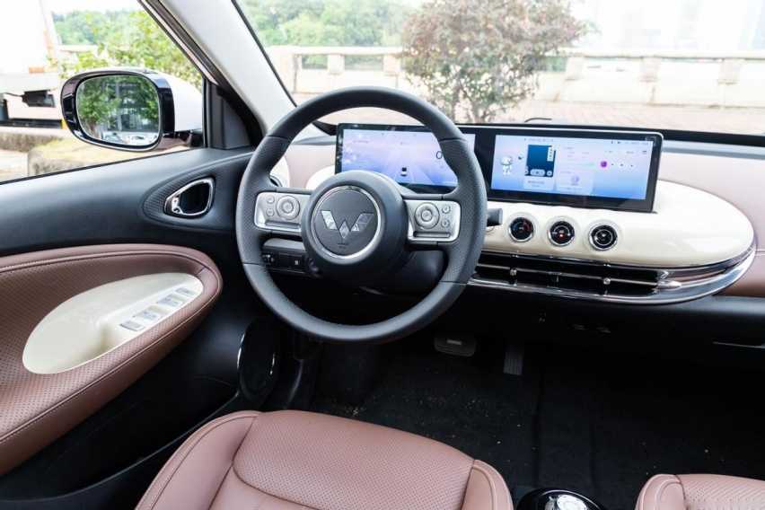 五菱转型成功了，新车不足10万，实用又安全，拆解完证明了事实