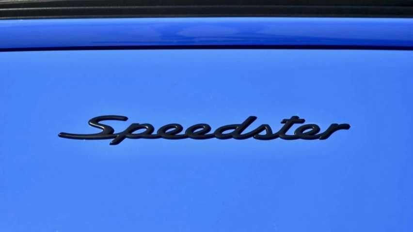 全世界15辆的轻量化超跑!1994年保时捷911插图12