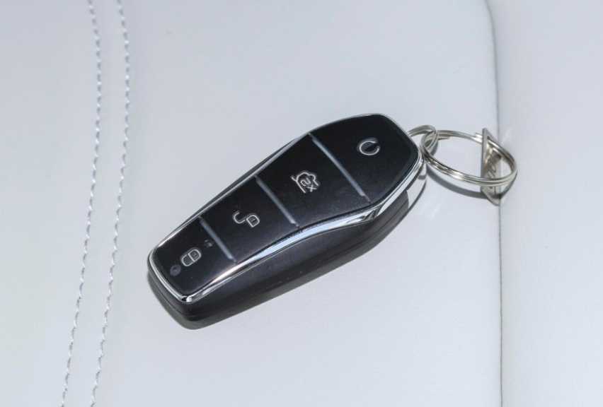 9.58万元起售,元Pro采用纯电动力,续航可选320km/401km插图5 9.58万元起售,元Pro采用纯电动力,续航可选320km/401km