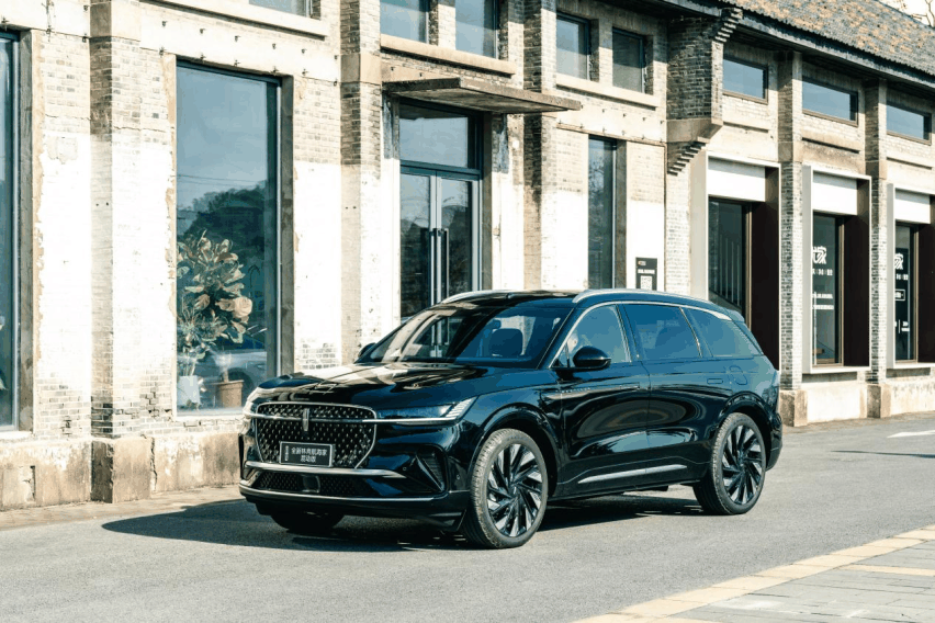 三种配置如何选?全新一代林肯航海家混动版购买指南插图1 三种配置如何选?全新一代林肯航海家混动版购买指南