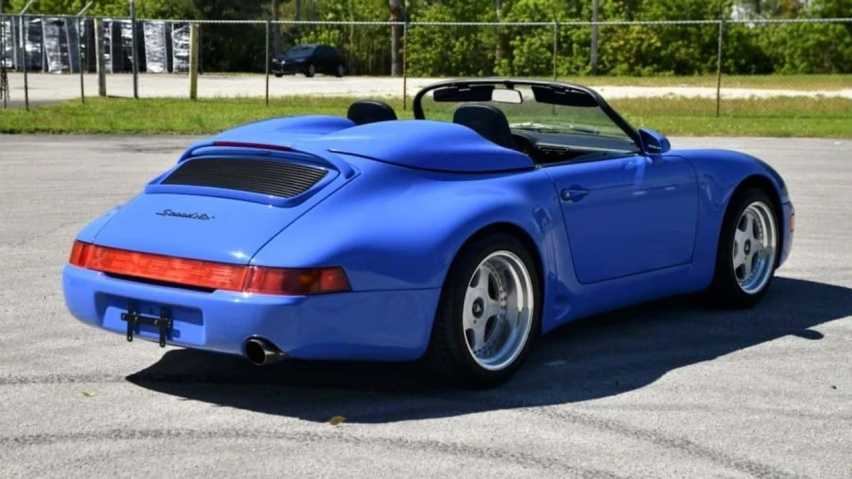 全世界15辆的轻量化超跑!1994年保时捷911插图10