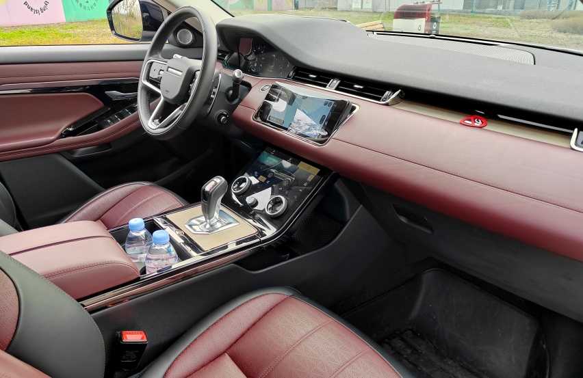 场地越野试驾路虎揽胜极光L,交叉轴滑轮组都无压力,出行好拍档插图3 场地越野试驾路虎揽胜极光L,交叉轴滑轮组都无压力,出行好拍档