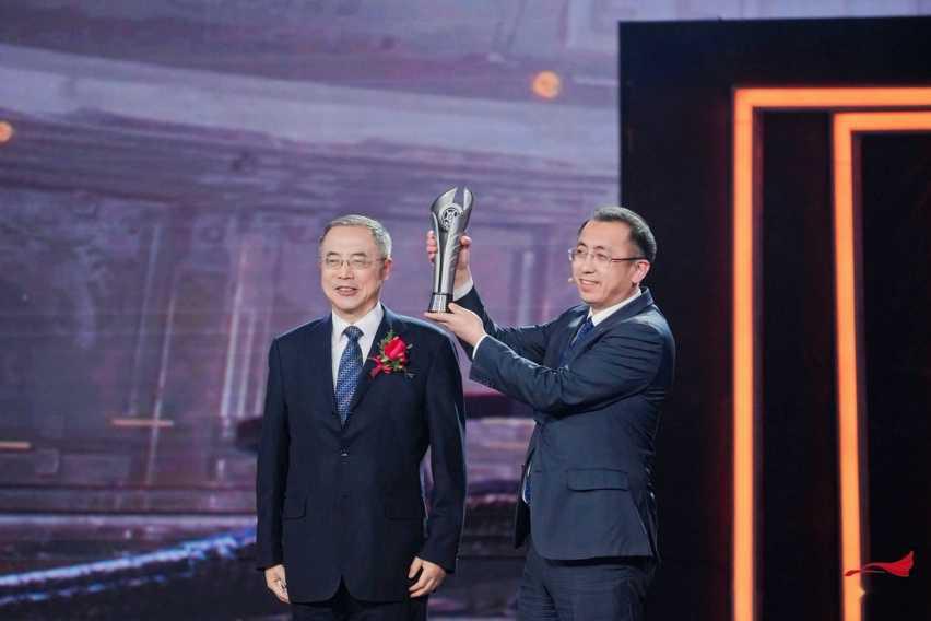 岚图追光PHEV荣获总台《中国汽车风云盛典》“最佳轿车”大奖插图1 岚图追光PHEV荣获总台《中国汽车风云盛典》“最佳轿车”大奖