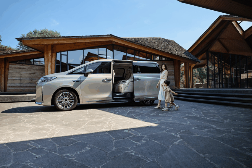 销量同比翻倍 2023年长城汽车销售新能源汽车超26万辆 再创新高