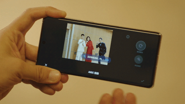 AI手机、带货、烟火气 2024央视春晚亮点一览插图 AI手机、带货、烟火气 2024央视春晚亮点一览