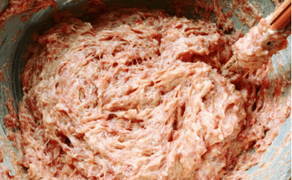 肉馅加蛋清还是蛋黄?肉馅加蛋清还用放水吗