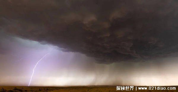 新疆特强沙尘暴：天空赤橙像异世界 沙尘暴带来的危害插图1