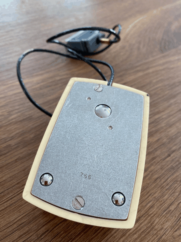 鼠标里的小球球 是什么时候消失的