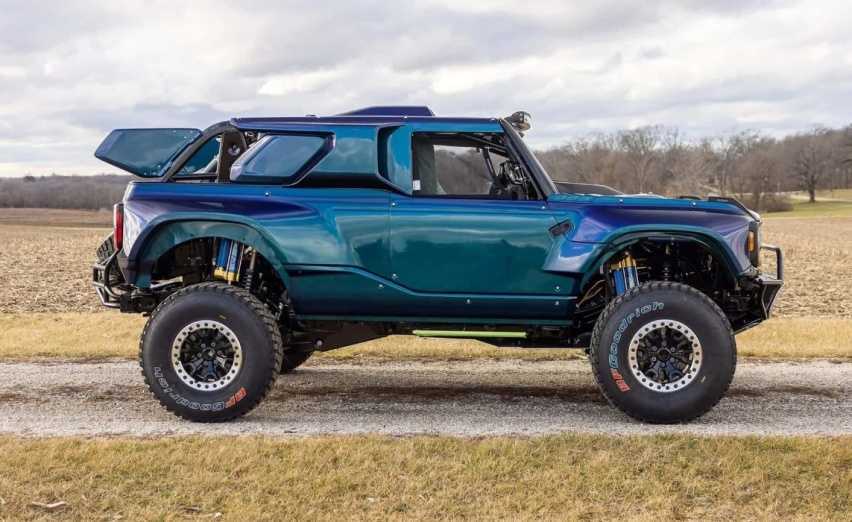 福特烈马Bronco DR，37英寸轮胎，双座布局，散热水箱后置