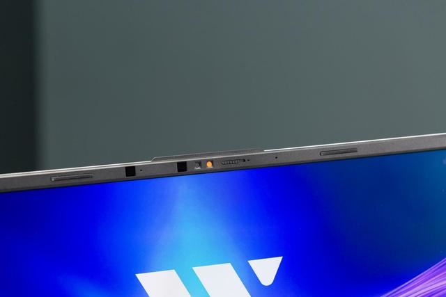 首台酷睿Ultra9+RTX4060 华硕无畏Pro15 2024笔记本测评插图3 首台酷睿Ultra9+RTX4060 华硕无畏Pro15 2024笔记本测评插图3