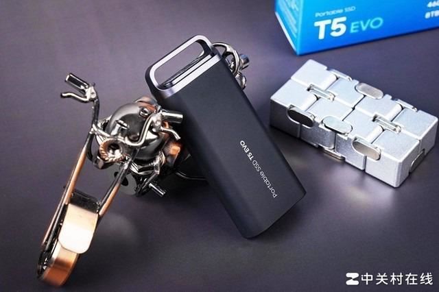 移动机械硬盘完美替代品 三星T5 EVO 8TB移动固态硬盘评测