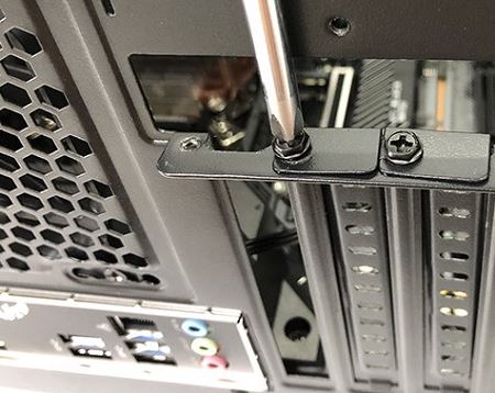 七彩虹3080ti火神怎么接线 七彩虹3080ti火神显卡安装教程插图1