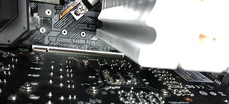 七彩虹3080ti火神怎么接线 七彩虹3080ti火神显卡安装教程插图4