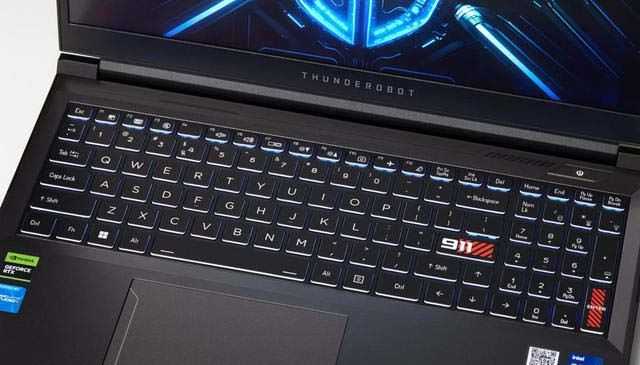 首批i9 14900HX游戏本! 雷神猎刃15游戏本拆机评测插图6