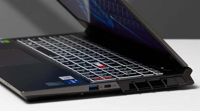 首批i9 14900HX游戏本! 雷神猎刃15游戏本拆机评测插图9