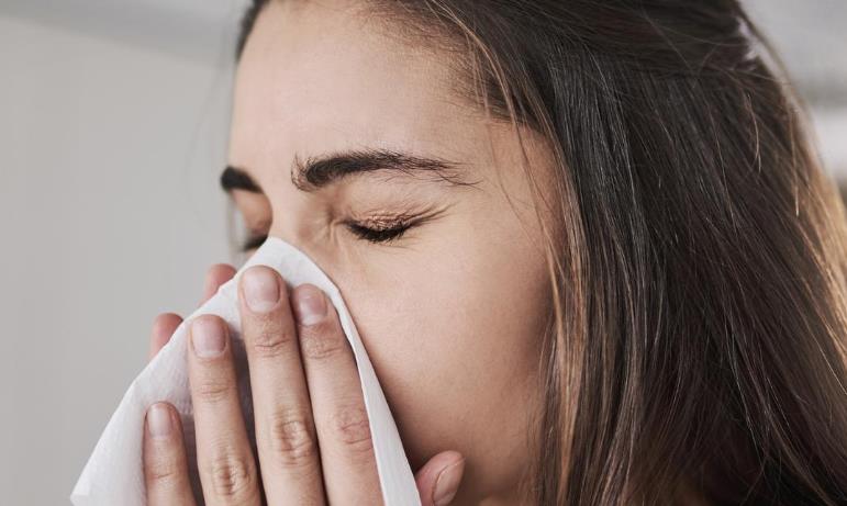 一到春节放假就感冒 这是什么原因引起的？