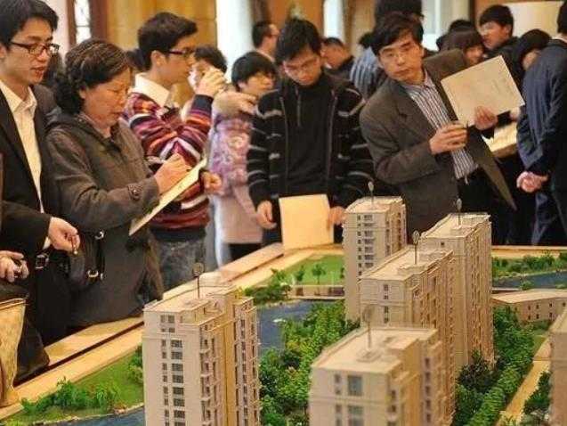 建议3孩家庭购房5折 以此来提升生育率！