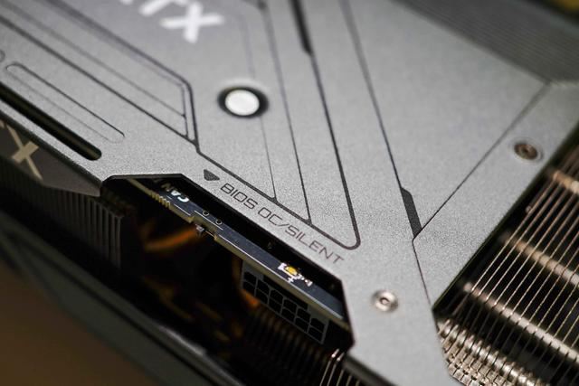 Super超能力加持!技嘉RTX4070Super魔鹰显卡拆解与一键超频图文教程插图8