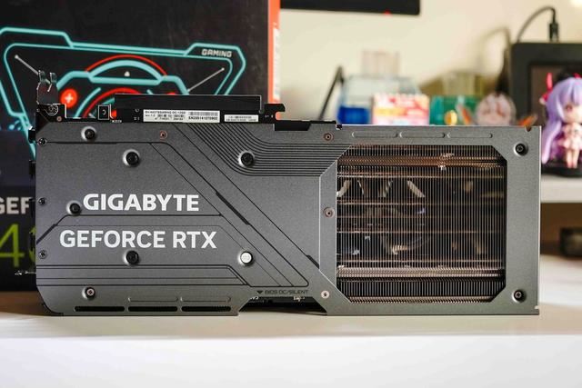 Super超能力加持!技嘉RTX4070Super魔鹰显卡拆解与一键超频图文教程插图10