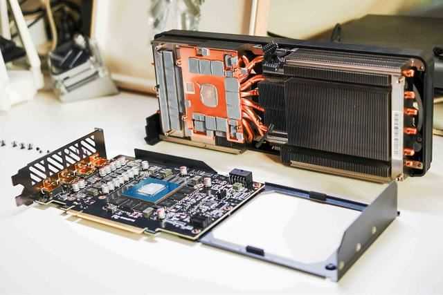 Super超能力加持!技嘉RTX4070Super魔鹰显卡拆解与一键超频图文教程插图12