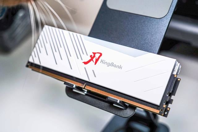 金百达刃DDR5 24Gx4超频测试:含XMP自动超频+手动超频插图2 金百达刃DDR5 24Gx4超频测试:含XMP自动超频+手动超频插图2